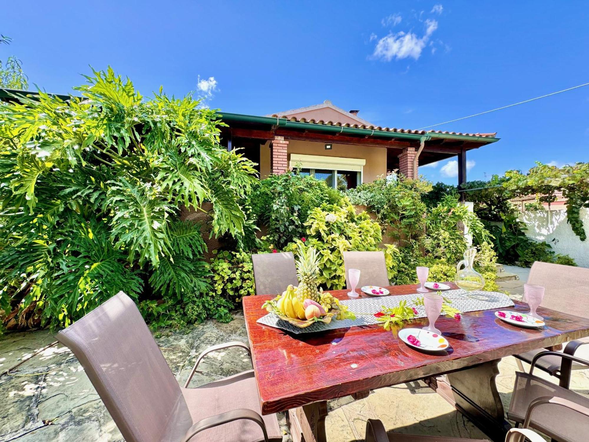 Beach Villa Night Flower With Private Pool By Dadovillas Dassia  Exterior photo